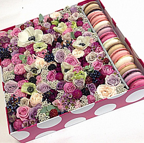Цветы в коробке  макарони 15