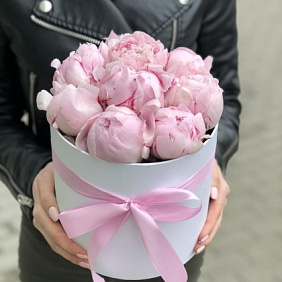 Коробка с пионами Анси