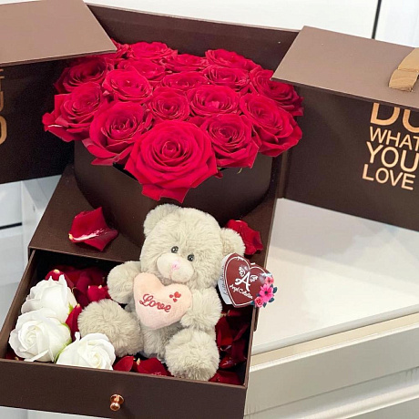 Подарок с цветами - сюрприз - Фото 1