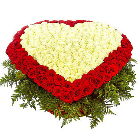 501 белая и красная роза сердцем в большой корзине - Фото 1
