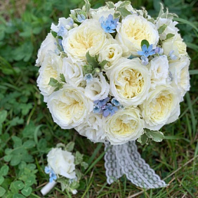 Букет невесты Luxury Flowers Ароматная роза