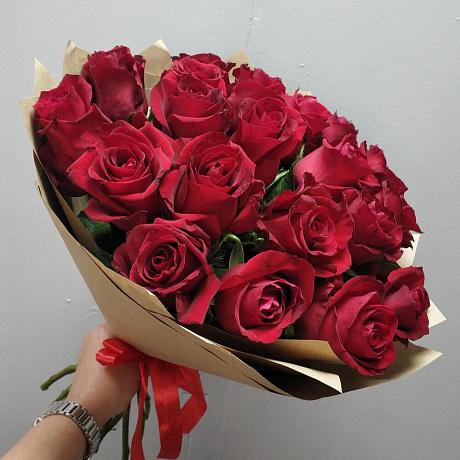 Шикарная эквадорская роза 21 шт - Фото 1