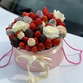 Клубничный букет «Sinrise»