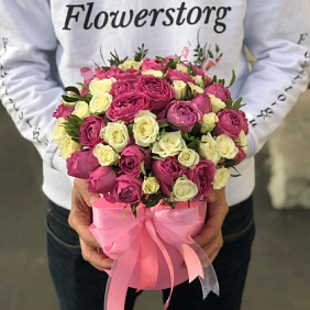 Коробки с цветами.Пионовидная кустовая роза. N270