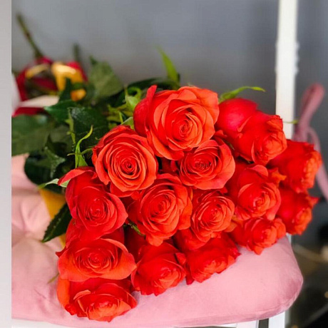 Монобукет 15 Оранжевых роз 70см - Фото 1