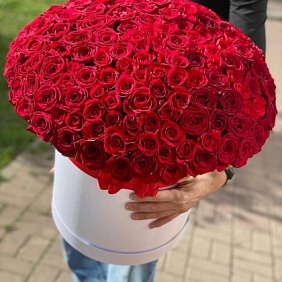 Цветы в коробке №923