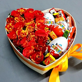 Большое сердце "Love is..."
