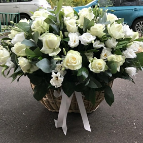 Корзина с цветами №515