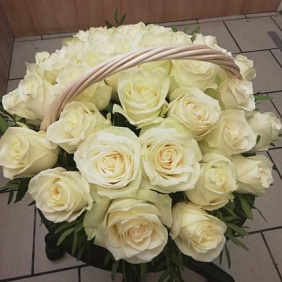 "Валенсия" корзина с цветами