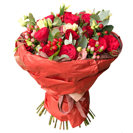 Букет из пионовидной кустовой розы, лизиантуса и гиперикума - Фото 1