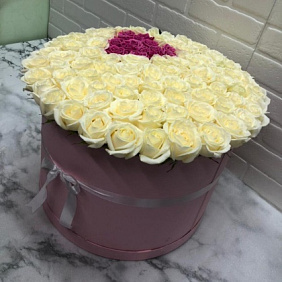 Композиция из 101 роз