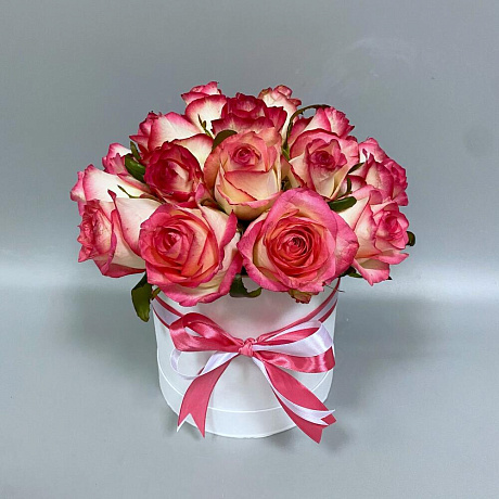 19 роз Джумилия в белой коробке - Фото 1