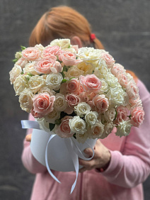 Коробка с цветами «Ля крем»