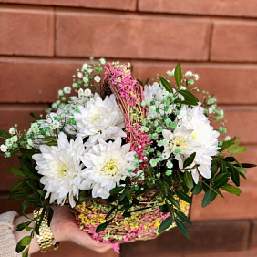Корзина с цветами №413