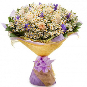 Букет с ромашками "Силуэт"