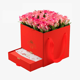 Красная коробка шкатулка 25 розовых роз Джумелия Raffaello в подарок №676