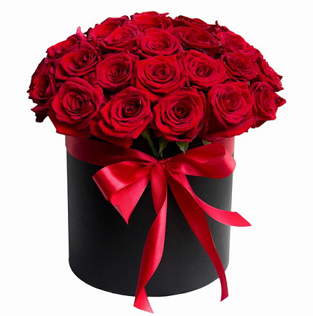 Букет из 25 красных роз в бархатной черной коробке - Фото 1