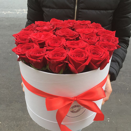 29 красных роз в коробке №160 - Фото 1