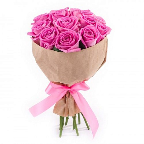Букет из 15 розовых роз в крафте - Фото 1
