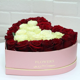Цветы в коробке №520