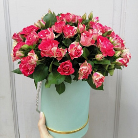 Коробка кустовых роз №161