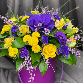 Цветы в коробке №244