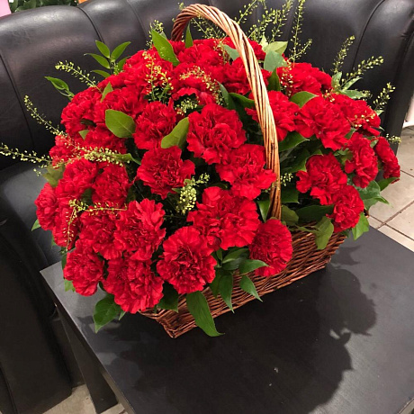 Корзинка Ко Дню Победы  - Фото 1