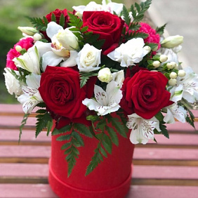 Цветы в коробке №481