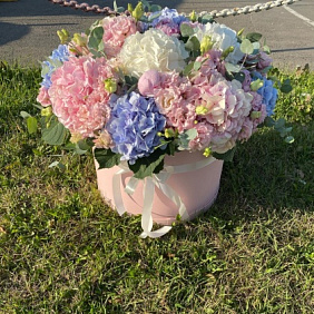 Цветы в коробке (Пион Сара Бернар) №161