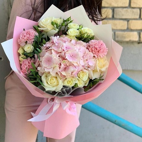 Букет с гортензией №167 - Фото 1