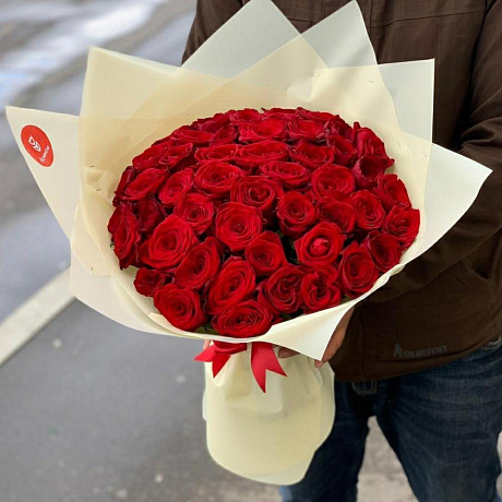 Букет из 51 красной розы №2 - Фото 1