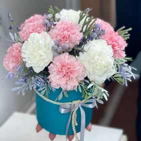 Цветы в коробке №888