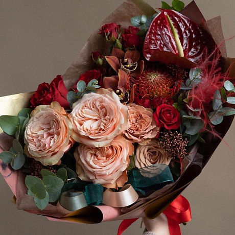 Красивый букет с пионовидными розами-«Амур» - Фото 1