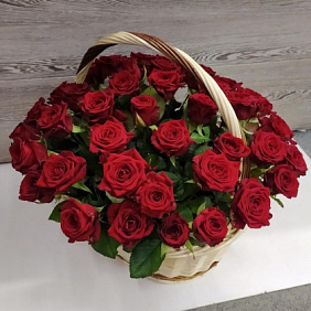 Корзина с розами №172