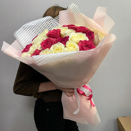 Букет бело-розовых роз - Фото 1