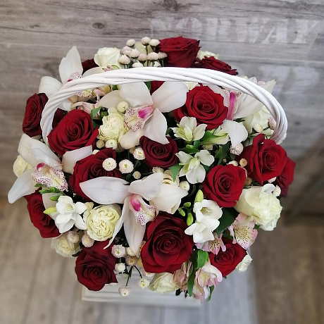 Корзина с цветами №171 - Фото 1