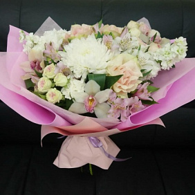 Букет с хризантемами №177