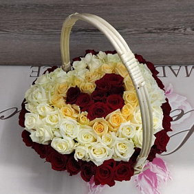 Корзина с цветами №409