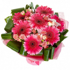 Букет из розовых цветов "Поцелуй"