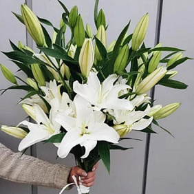 Букеты с лилиями №193