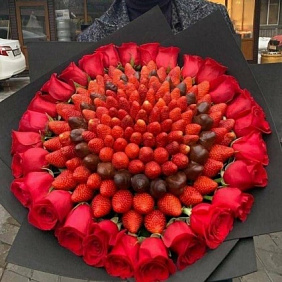 Клубничный букет "Венеция"