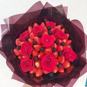 Клубничный букет "Бум бум"