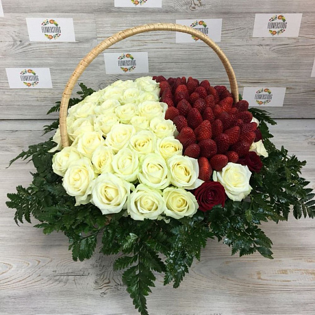 Корзины с цветами. Розы, Клубника . Корзины из роз 51 шт. N44 - Фото 1