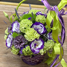 Корзина с японской розой