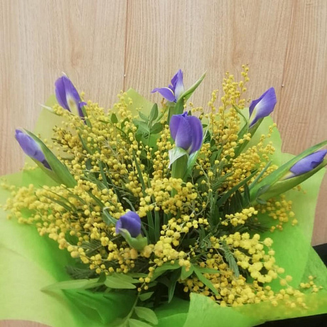 Букет из цветов на 23 февраля - Фото 1