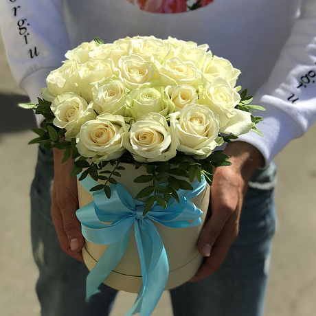 Коробки с цветами.  Белые Розы. N55 - Фото 1