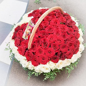 Корзина с цветами №303