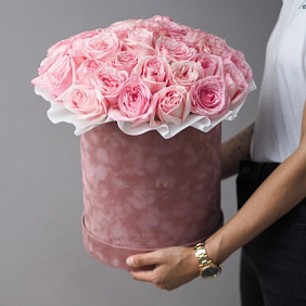Розы Пинк Охара в кофейной коробке XL