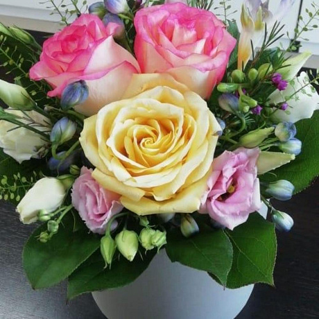 Коробка из цветов Нежность №166 - Фото 1