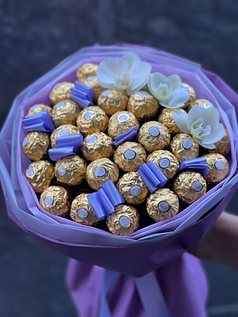 Букет из 31 конфеты Ферреро Роше и роз - Фото 1